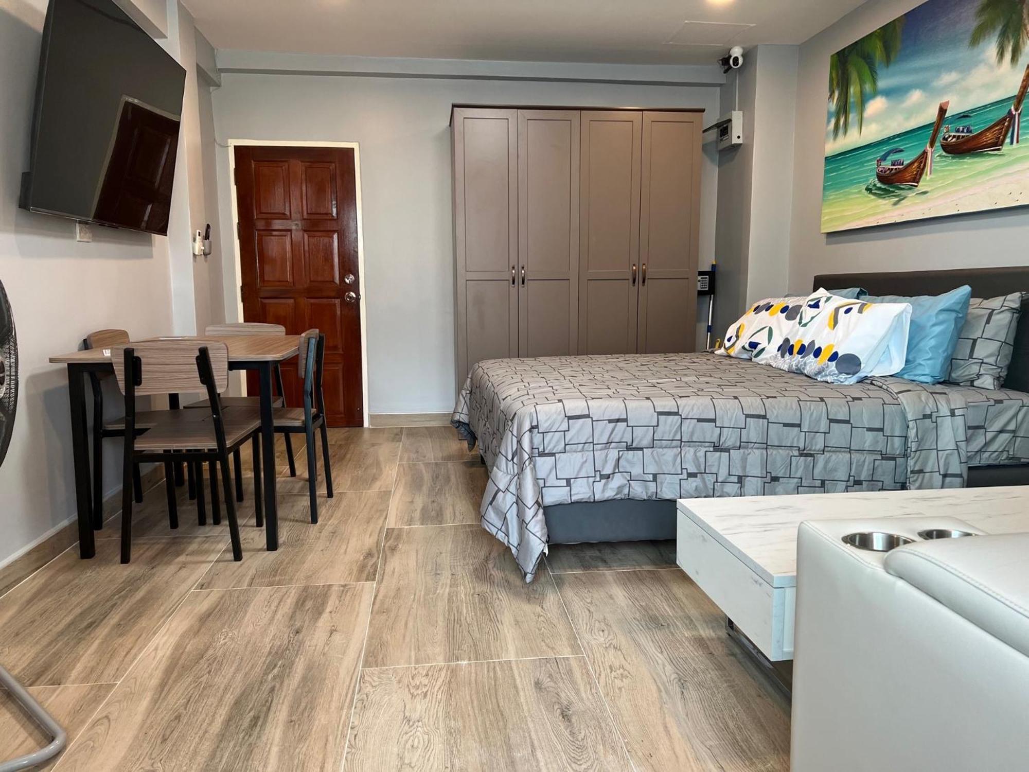 Private Modern By Vacation Located In The Heart Of Patong, Walking Distance To The Beach, Kitchen, Private Bathroom, Seating Area, 65